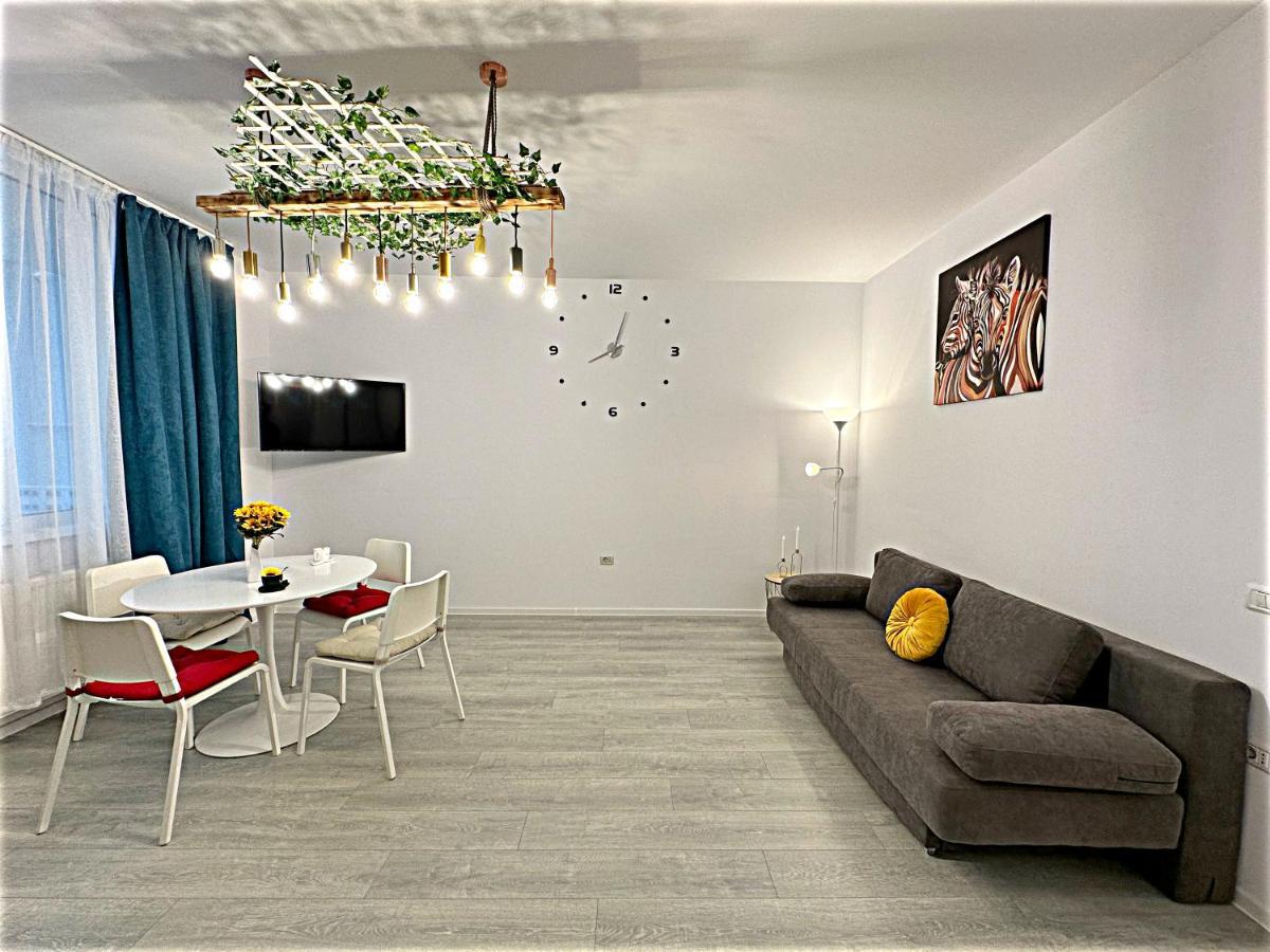 Hezo Sunshine Studio And Apartment นาโวดาริ ภายนอก รูปภาพ