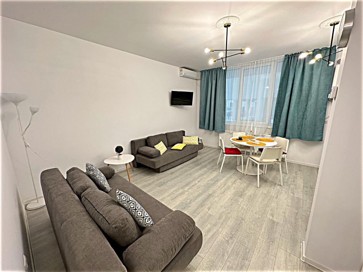 Hezo Sunshine Studio And Apartment นาโวดาริ ภายนอก รูปภาพ