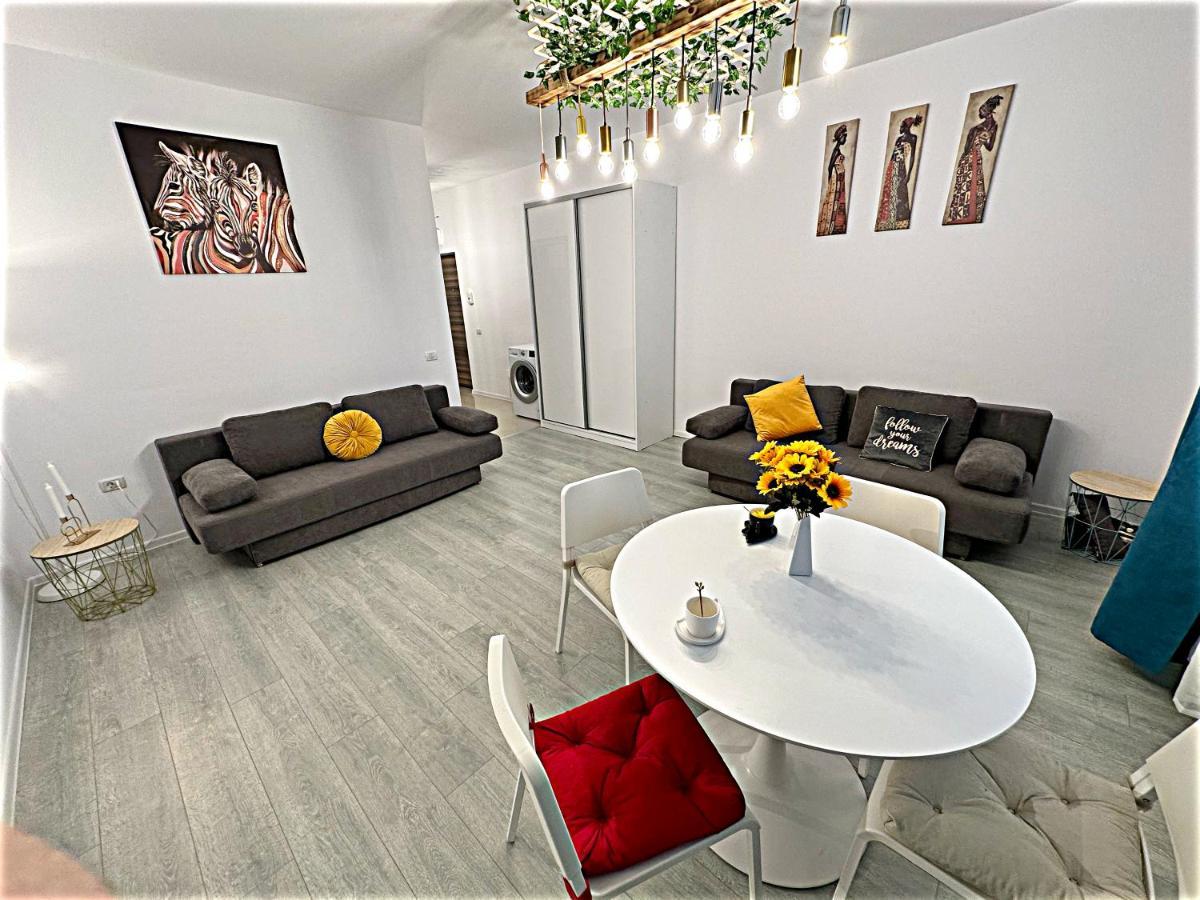 Hezo Sunshine Studio And Apartment นาโวดาริ ภายนอก รูปภาพ