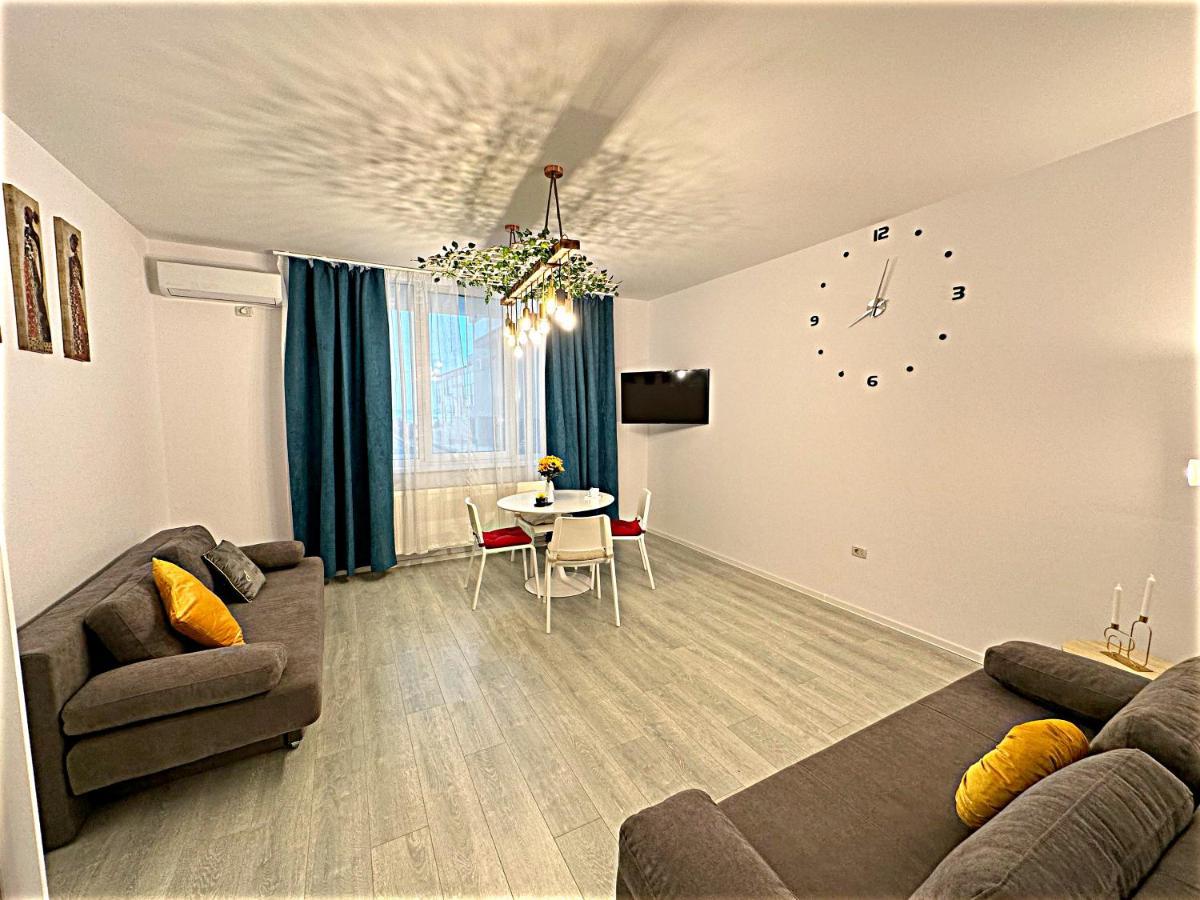 Hezo Sunshine Studio And Apartment นาโวดาริ ภายนอก รูปภาพ