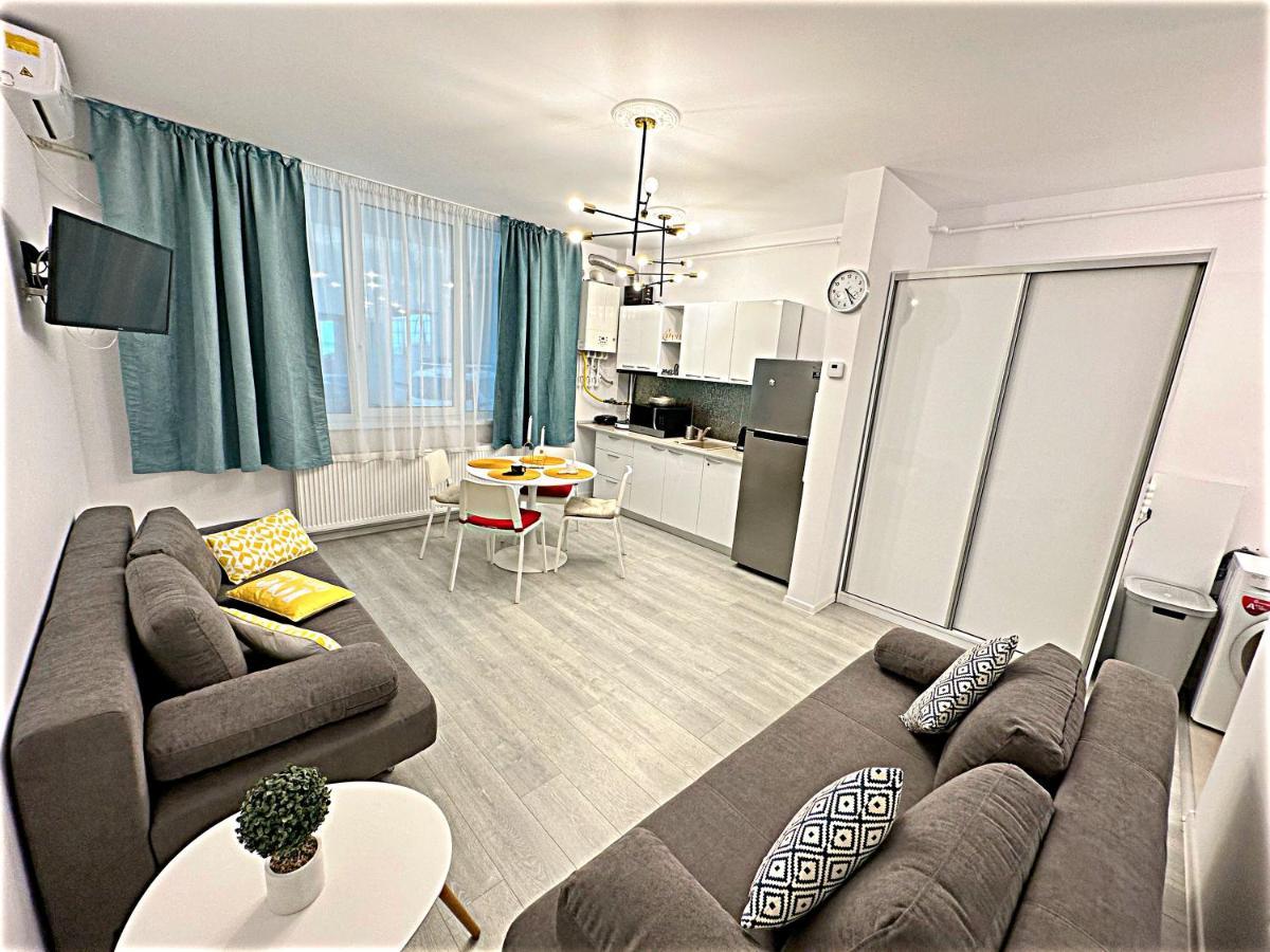 Hezo Sunshine Studio And Apartment นาโวดาริ ภายนอก รูปภาพ